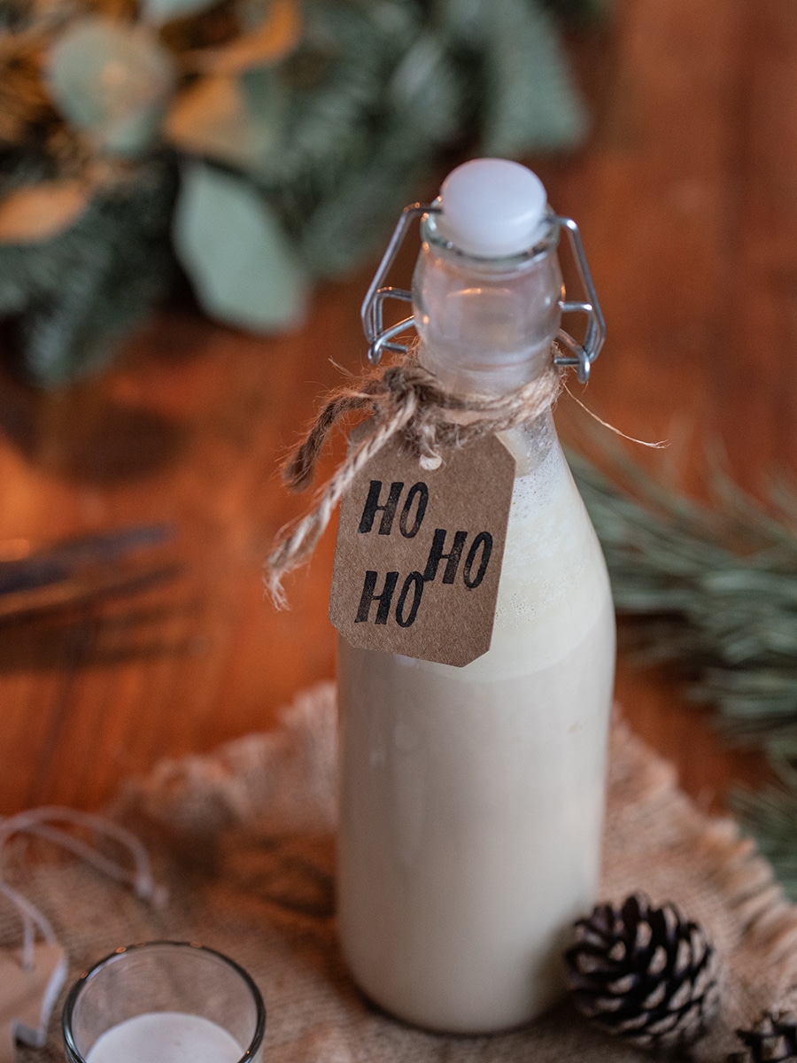 Flasche mit alkoholfreiem Lebkuchenlikör